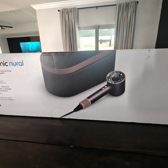 Dyson Supersonic Hair Dryer Packaging